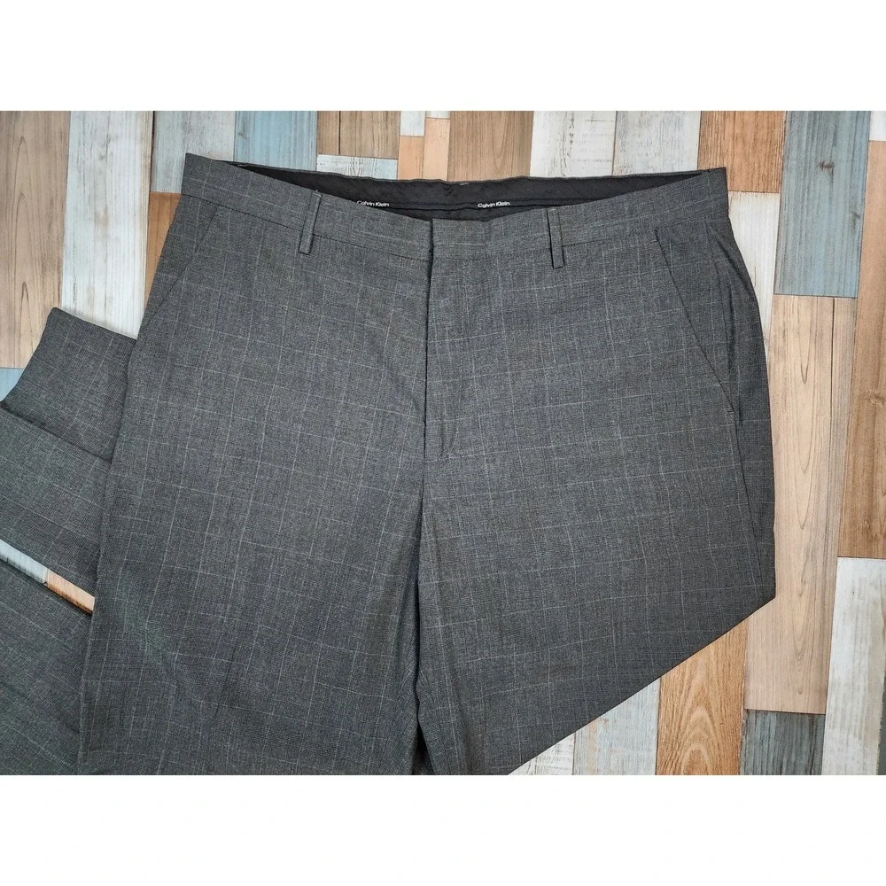 Calvin Klein Mens Gray‎ Formal Dress Pants Slim Fit Straight Leg Size 38 x 32